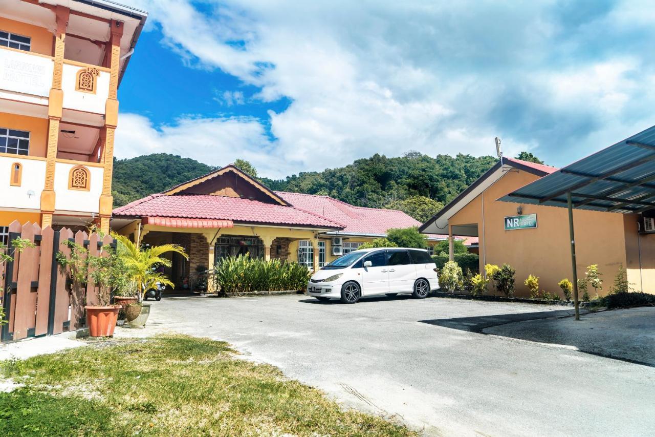 Nr Langkawi Motel Pantai Cenang  Exterior photo